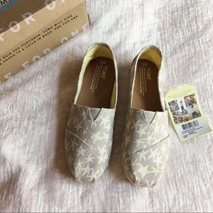 Starfish Toms NWT sz 7